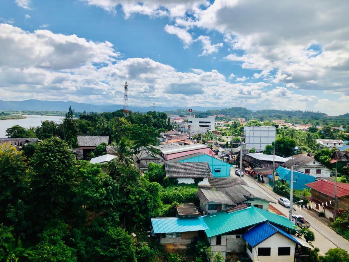 Chiangkhong Teak Garden Riverfront Onsen Hotel- Sha Extra Plus Chiang Khong Exterior foto