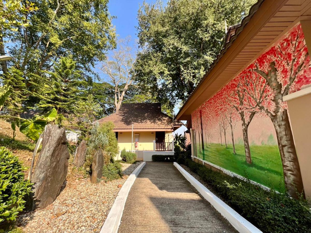 Chiangkhong Teak Garden Riverfront Onsen Hotel- Sha Extra Plus Chiang Khong Exterior foto