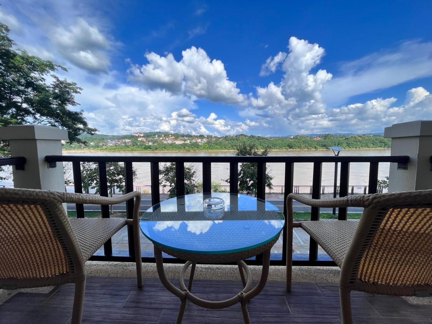 Chiangkhong Teak Garden Riverfront Onsen Hotel- Sha Extra Plus Chiang Khong Exterior foto
